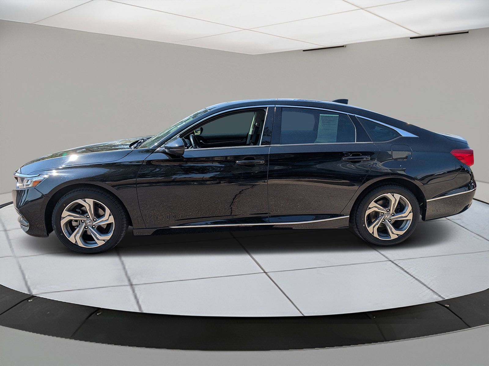2020 Honda Accord EX-L 1.5T photo 2