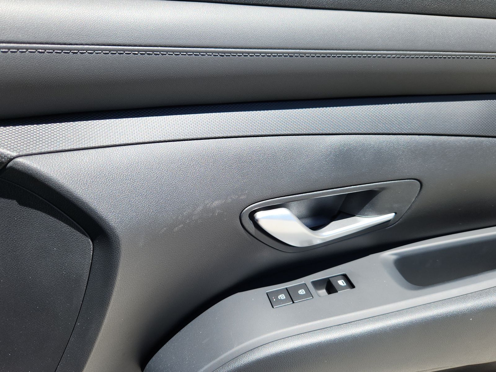 2025 Hyundai Santa Cruz SE - Photo 15