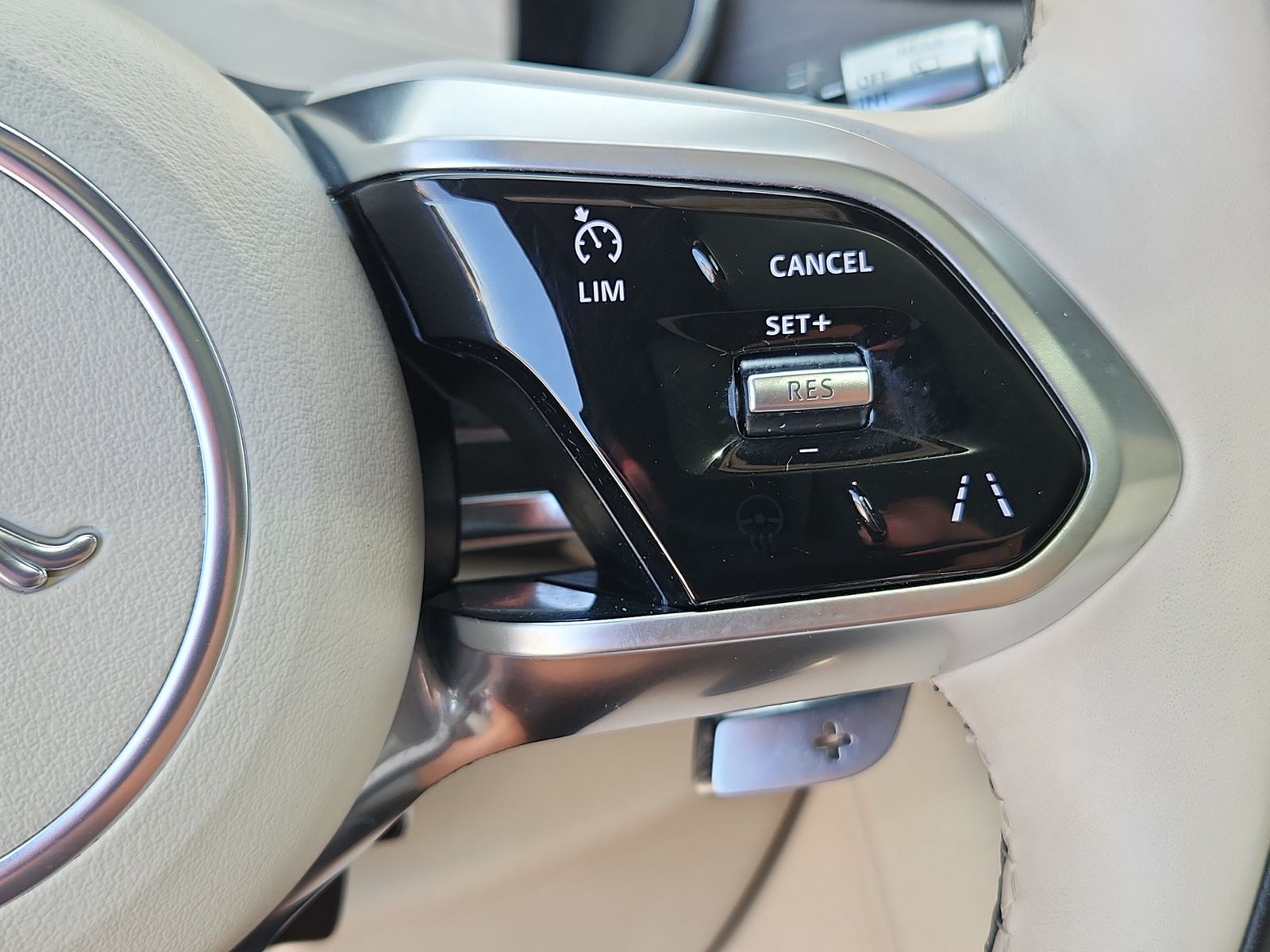 2021 Jaguar F-Pace S - Photo 21