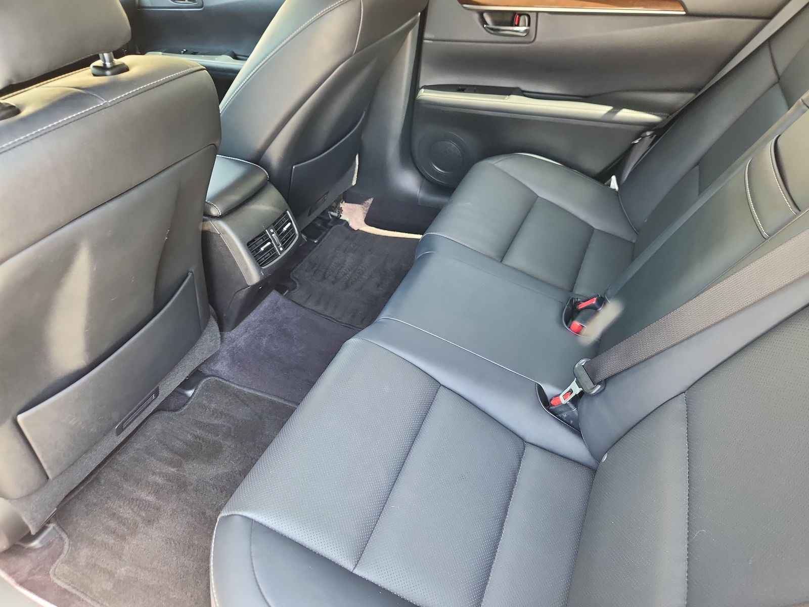 2014 Lexus ES 350 - Photo 11