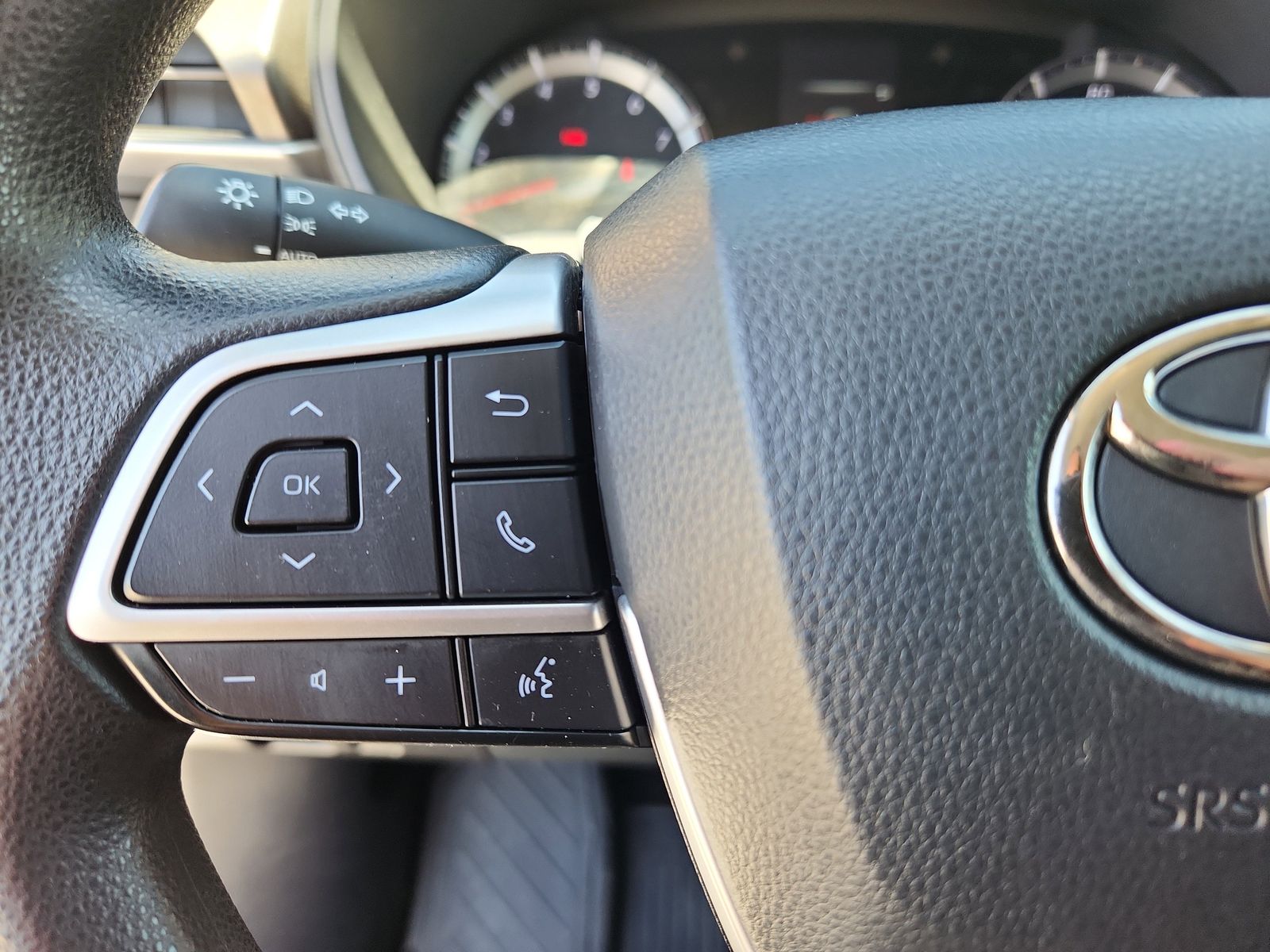 2022 Toyota Highlander L - Photo 20