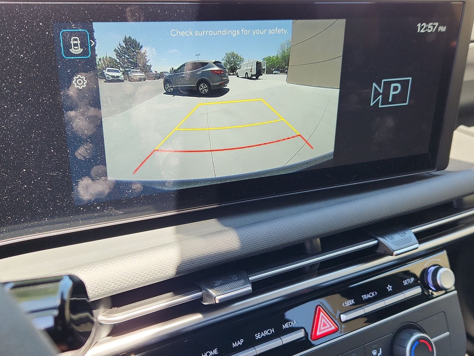 2025 Hyundai Santa Cruz SE - Photo 21