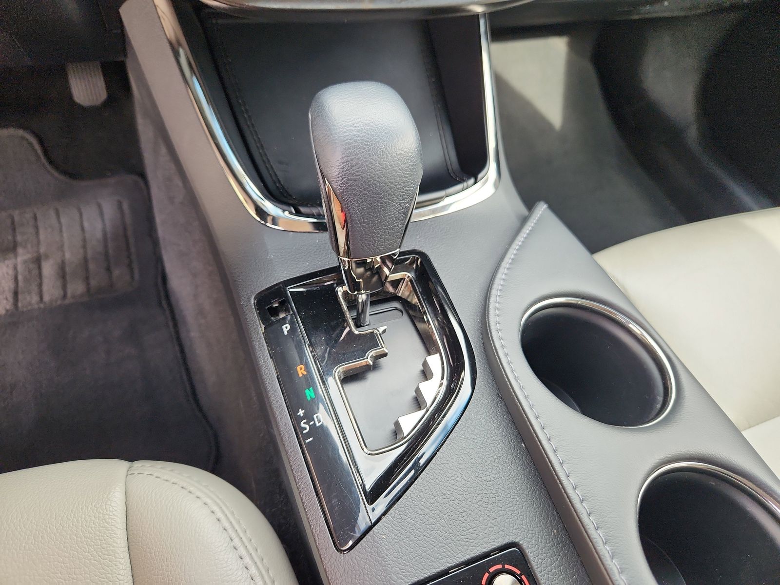 2016 Toyota Avalon XLE - Photo 23