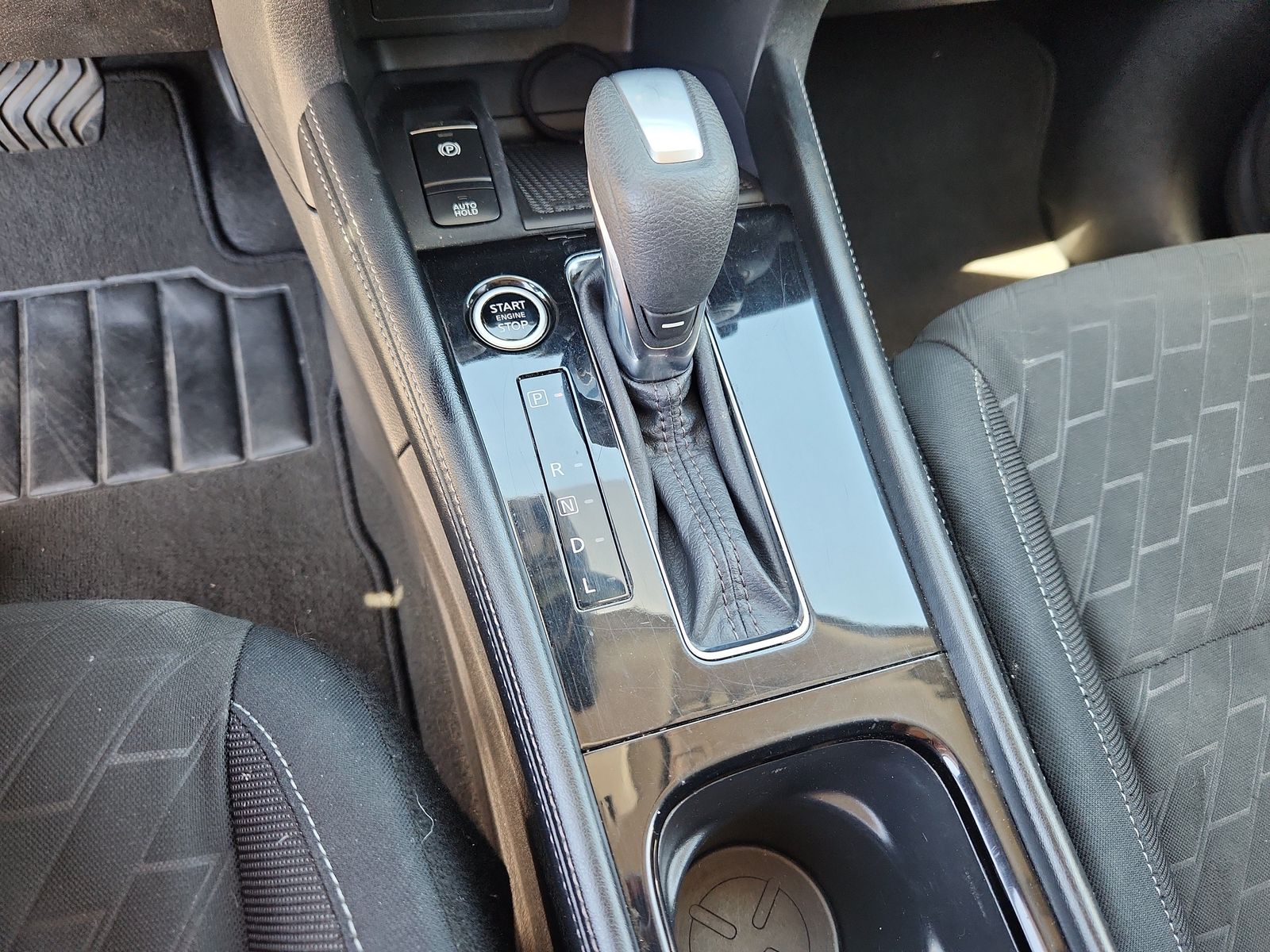 2024 Nissan Kicks SV - Photo 22