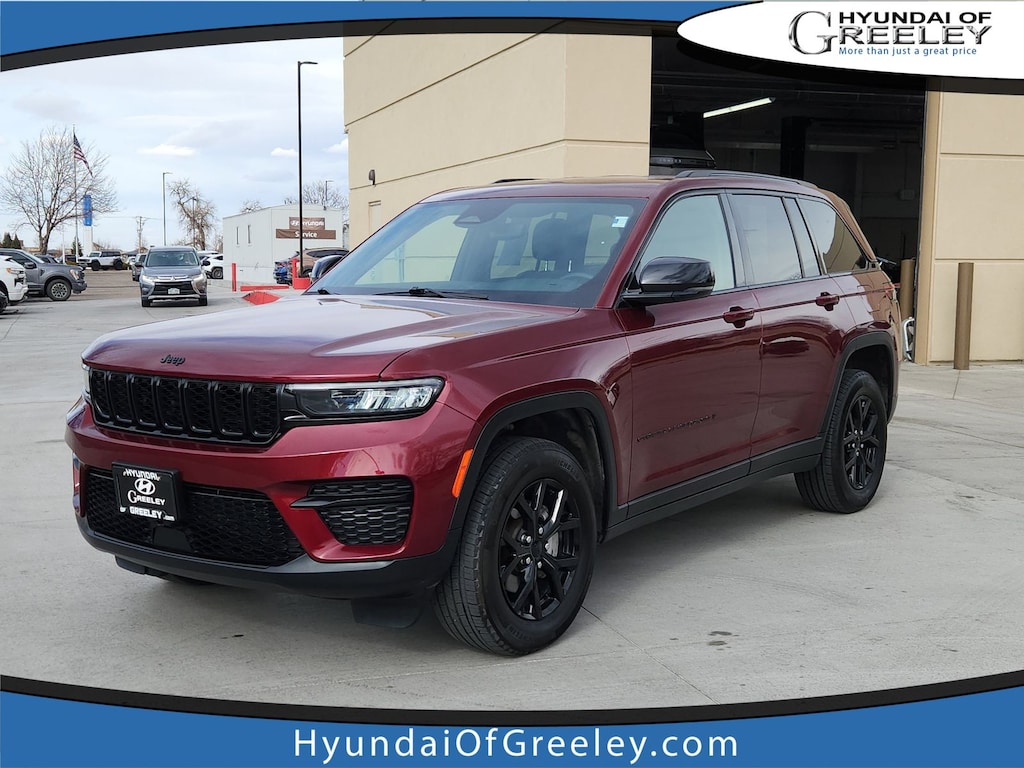 Used 2024 Jeep Grand Cherokee Laredo SUV