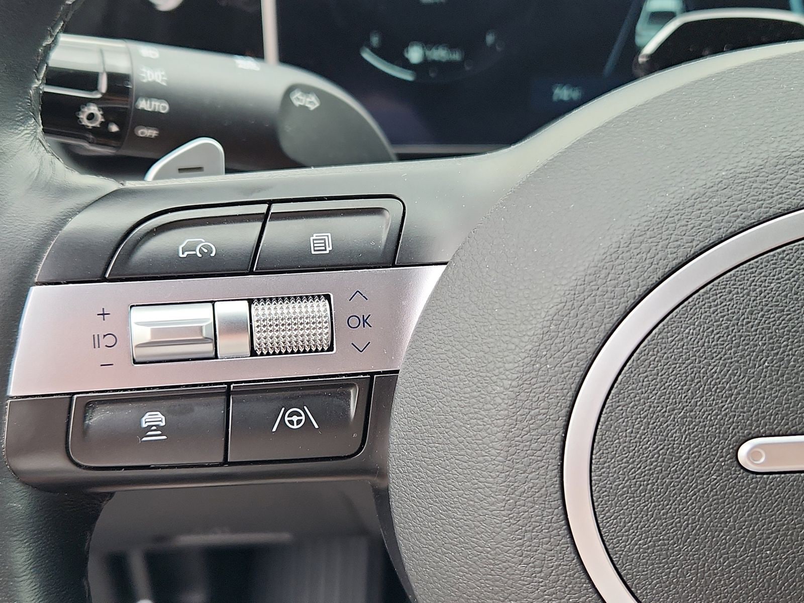 2025 Hyundai Santa Cruz Limited - Photo 14