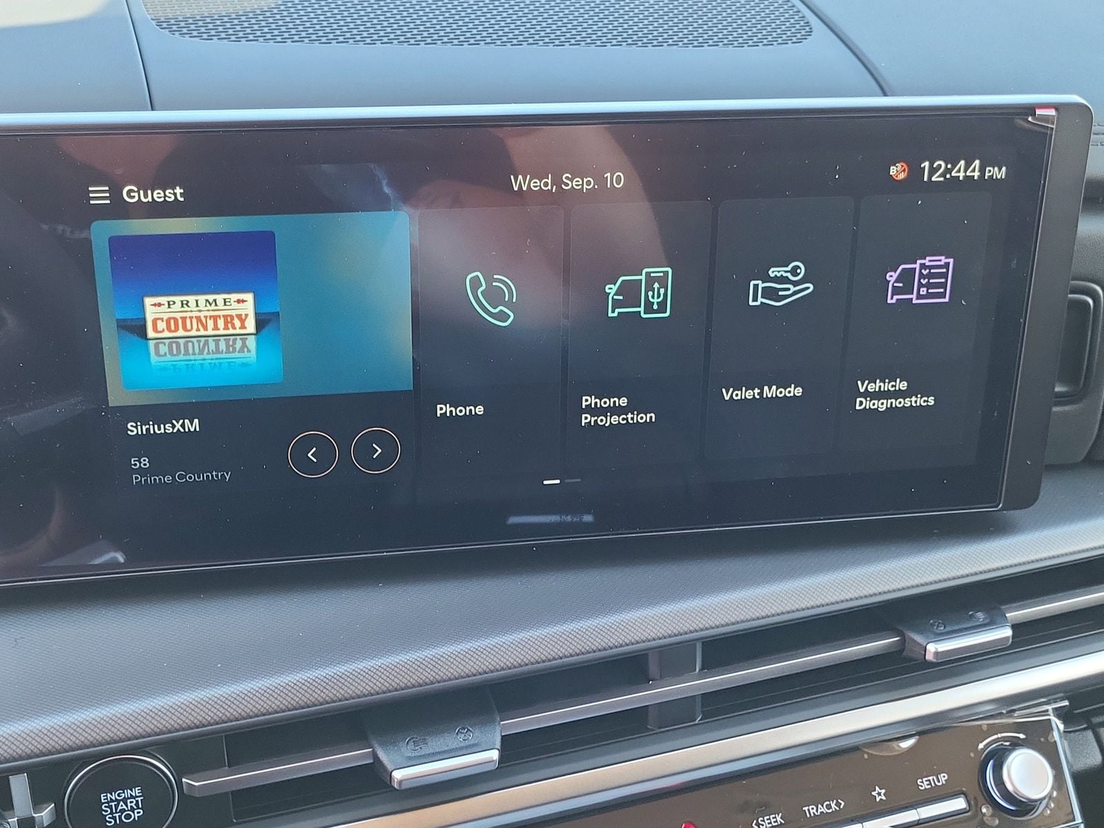 2026 Hyundai Santa Fe SE - Photo 9