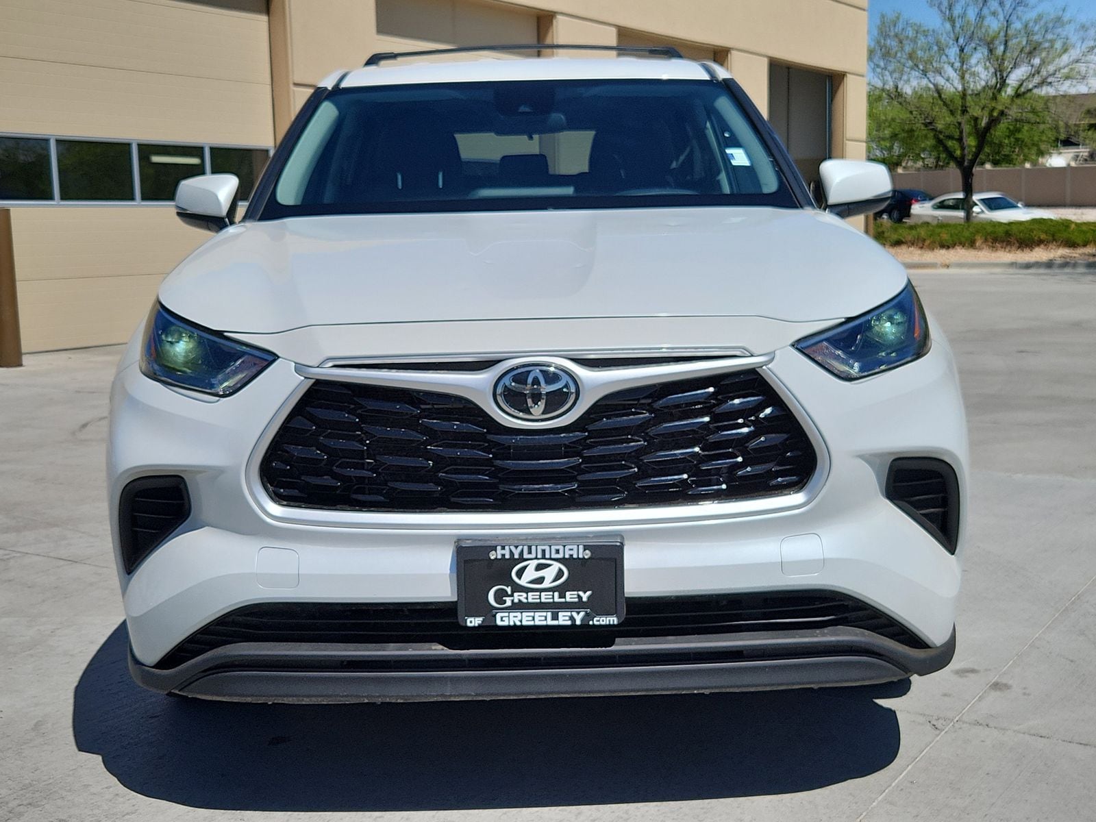 2022 Toyota Highlander L - Photo 8