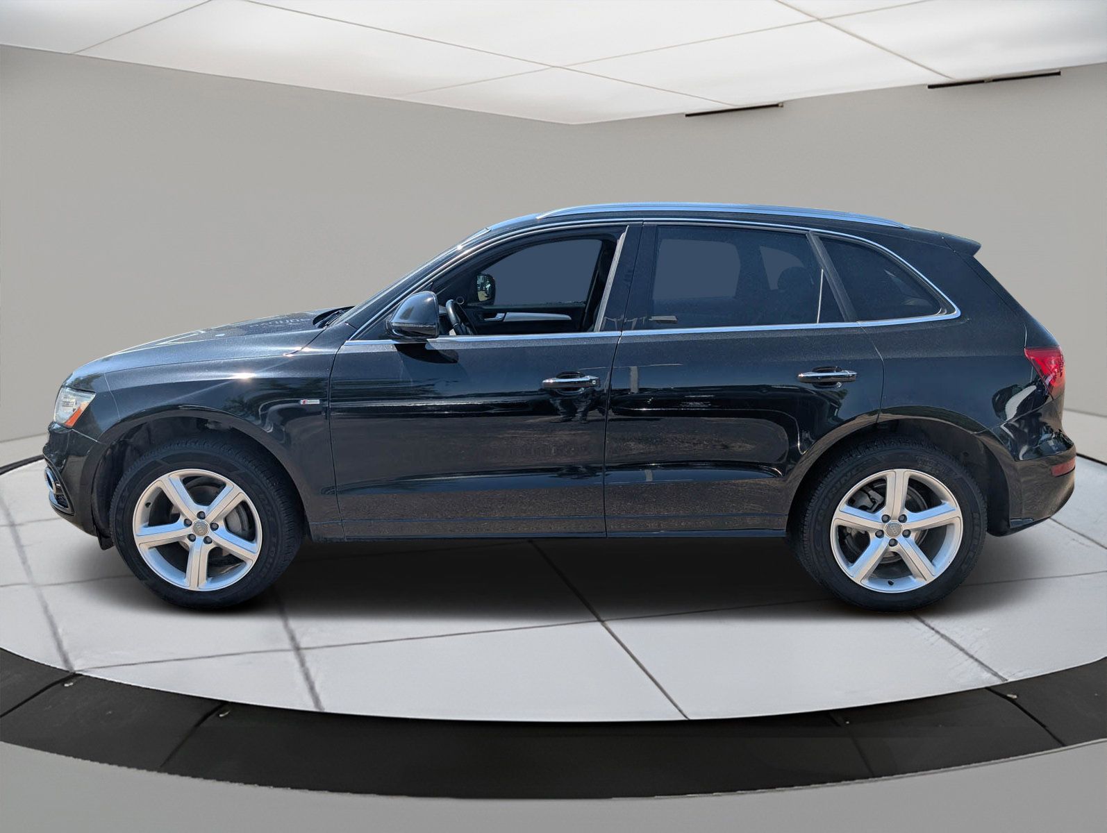 Used 2017 Audi Q5 Premium Plus with VIN WA1M2AFP6HA043828 for sale in Greeley, CO