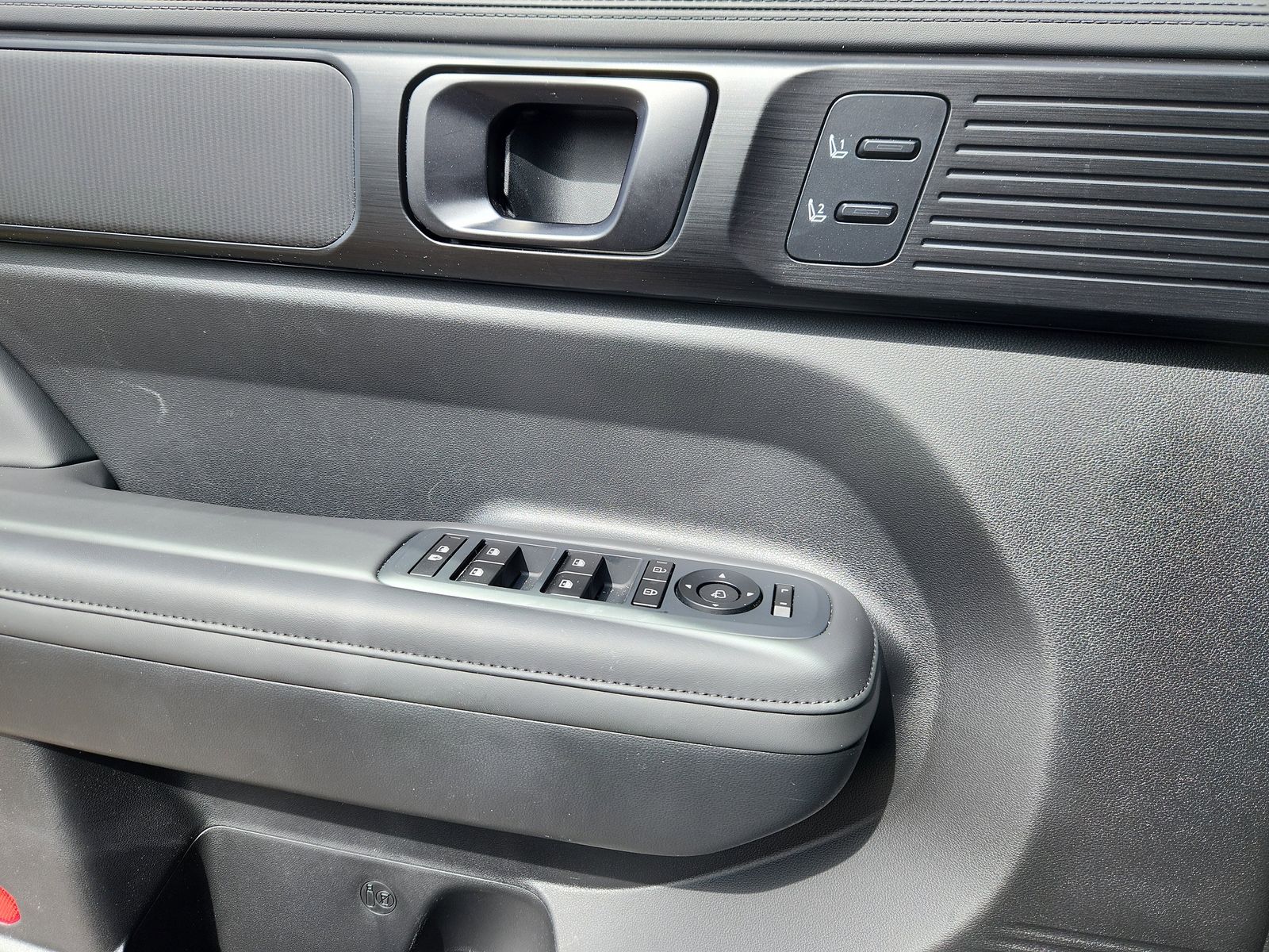 2026 Hyundai Santa Fe Calligraphy - Photo 9