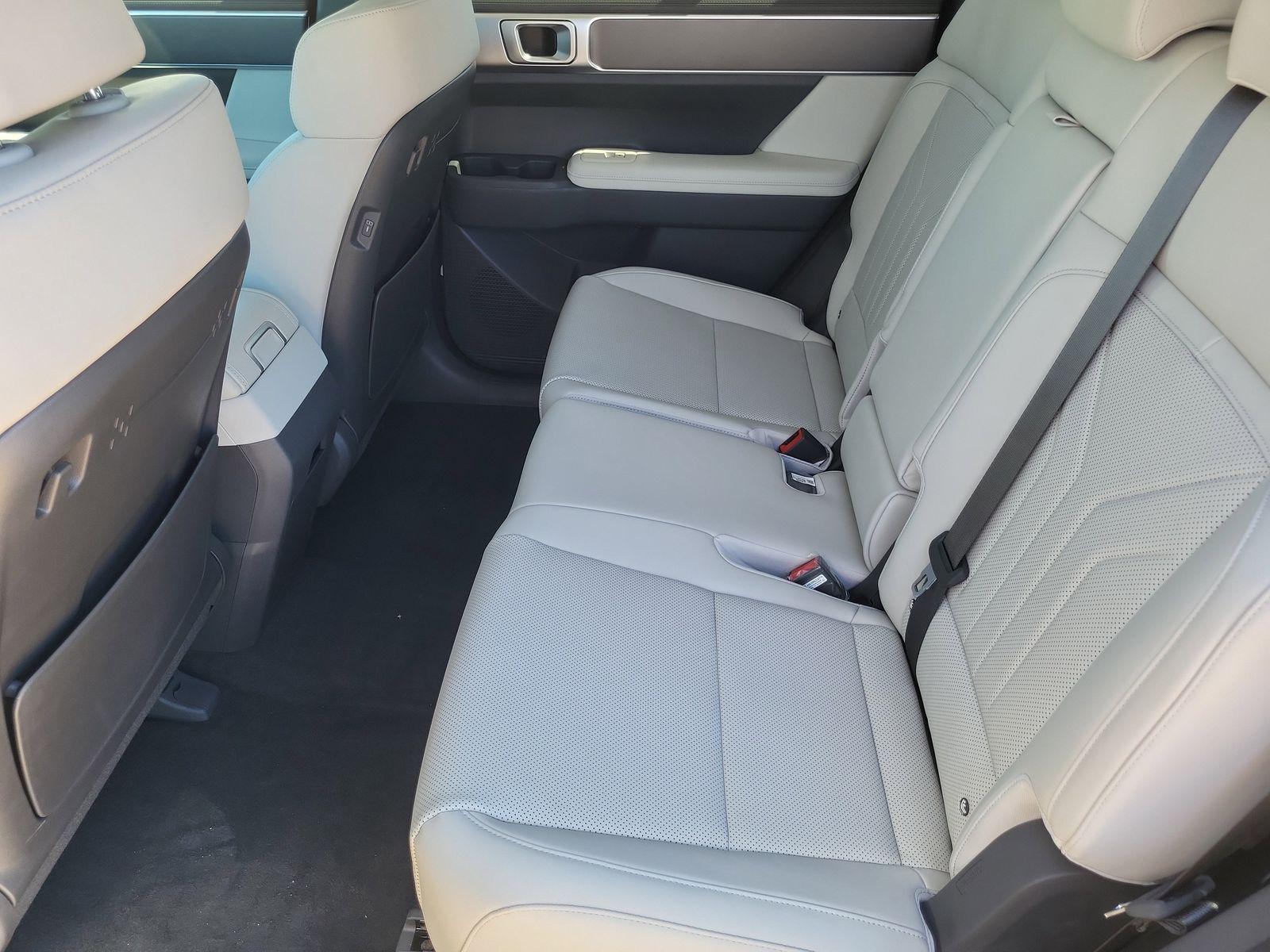 2026 Hyundai Santa Fe SEL - Photo 14