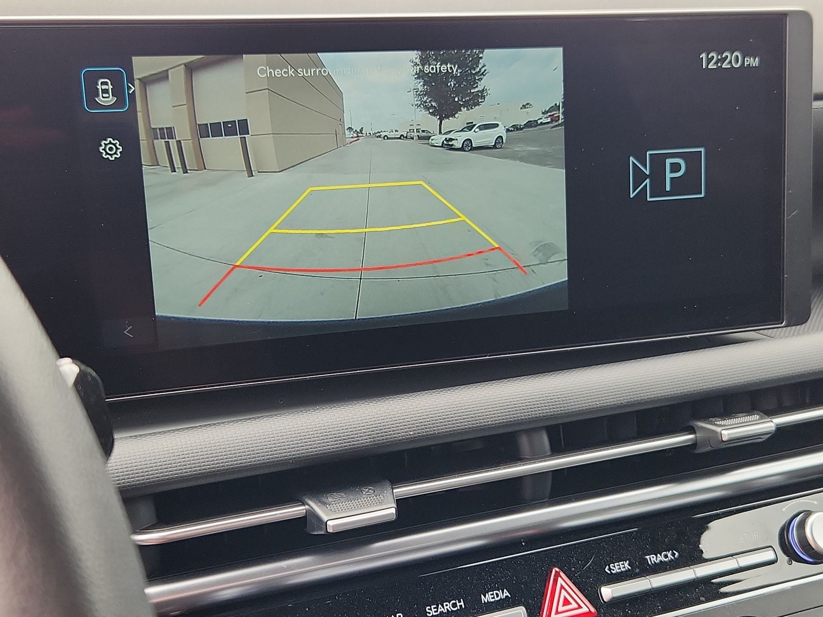 2025 Hyundai Santa Cruz SE - Photo 21