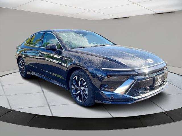 2025 Hyundai Sonata SEL photo 2