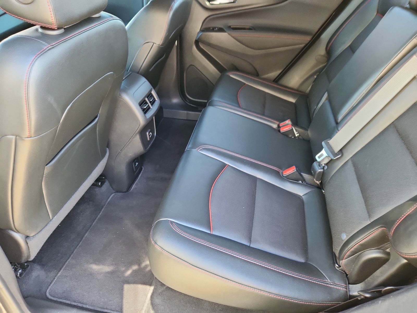 2022 Chevrolet Equinox RS - Photo 11