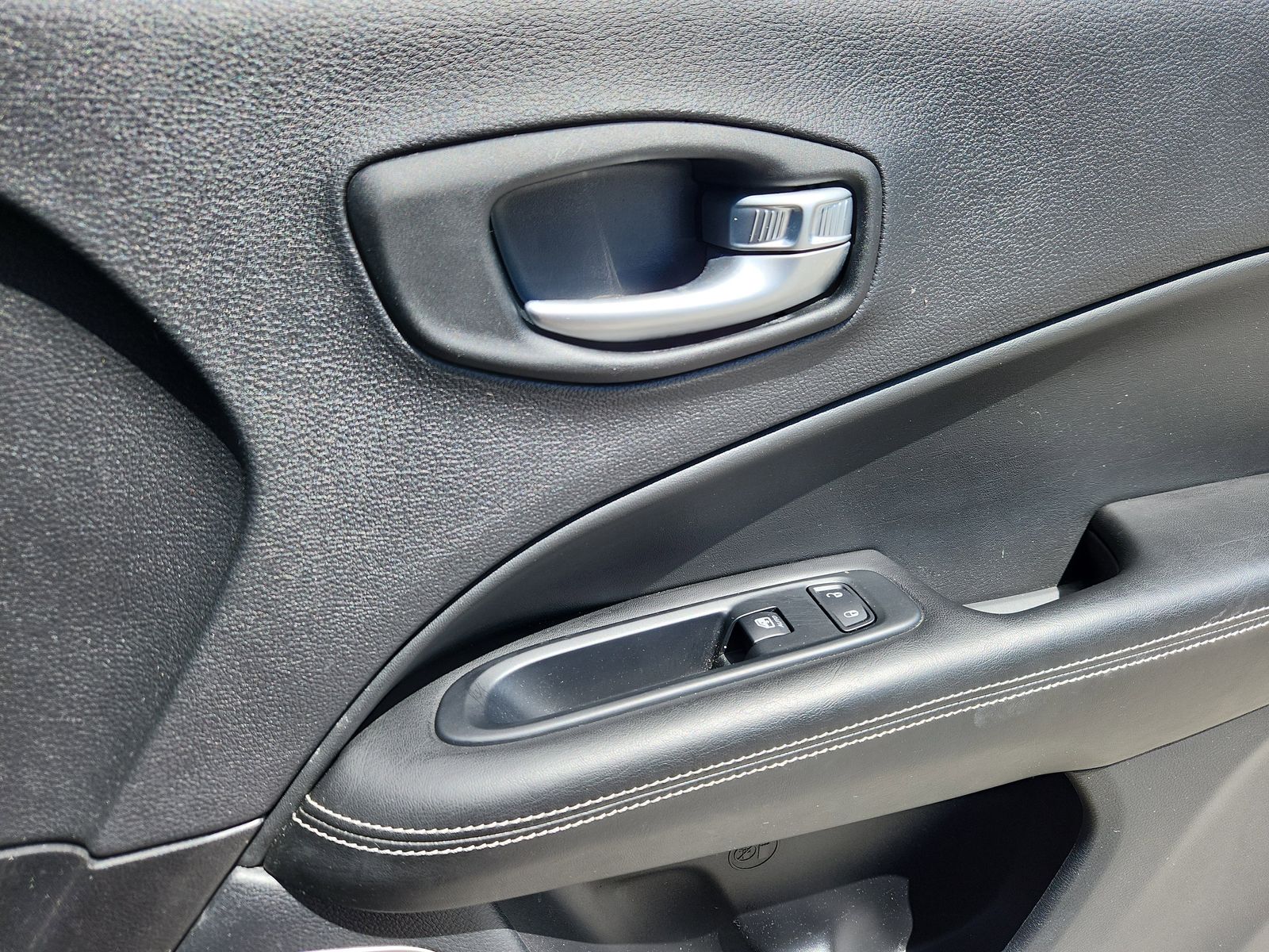 2021 Jeep Compass 80th Spec. Edition - Photo 15