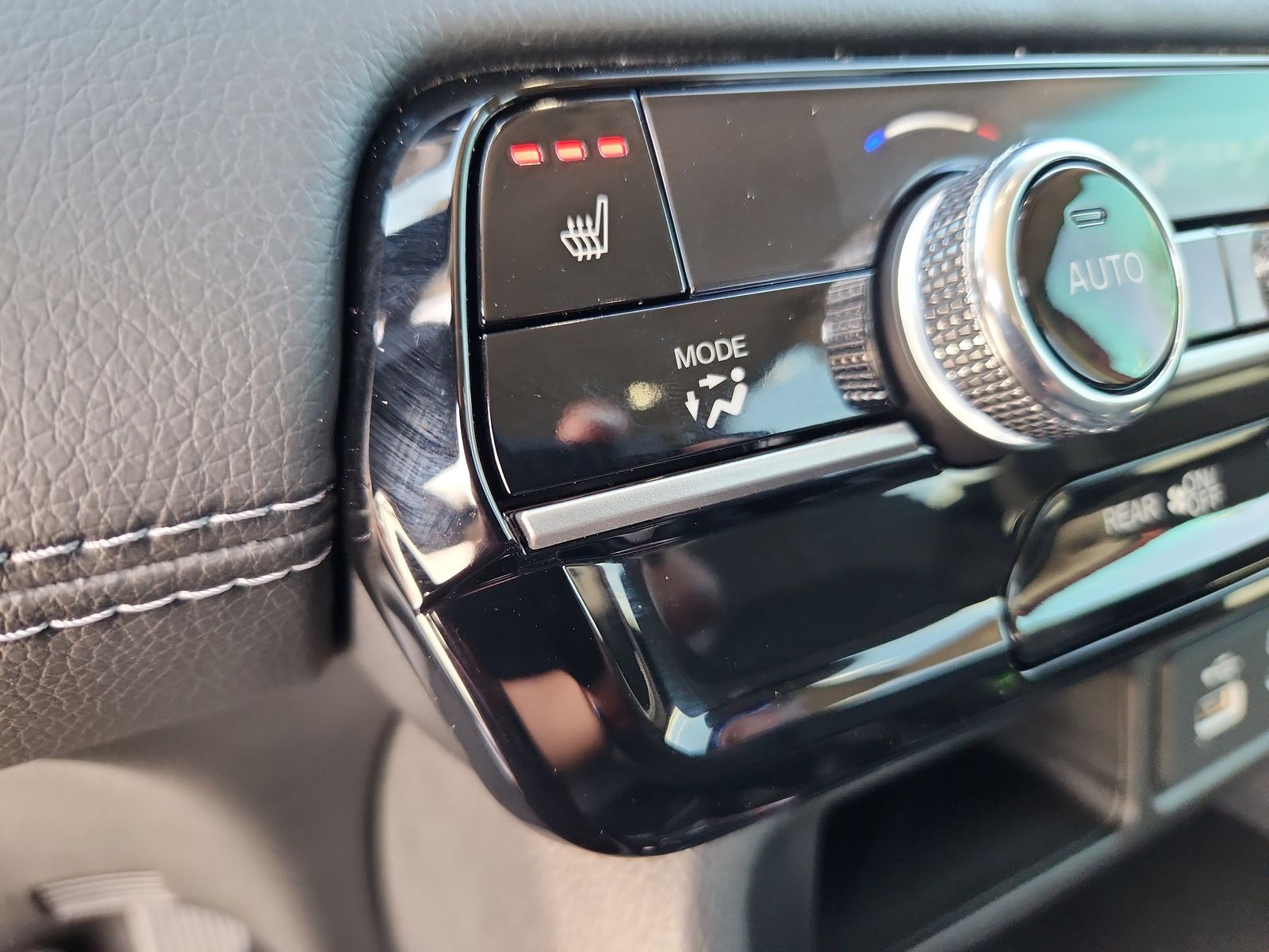 2025 Honda Pilot EX-L - Photo 24