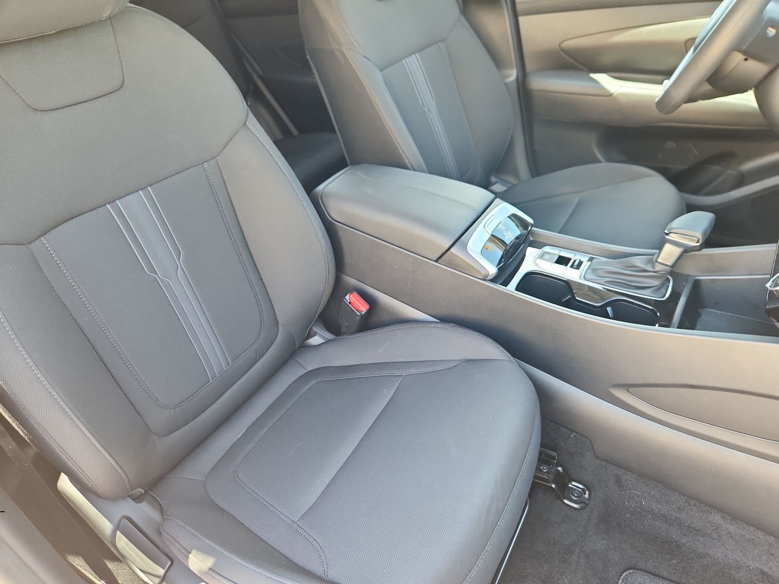 2026 Hyundai Tucson SEL - Photo 14