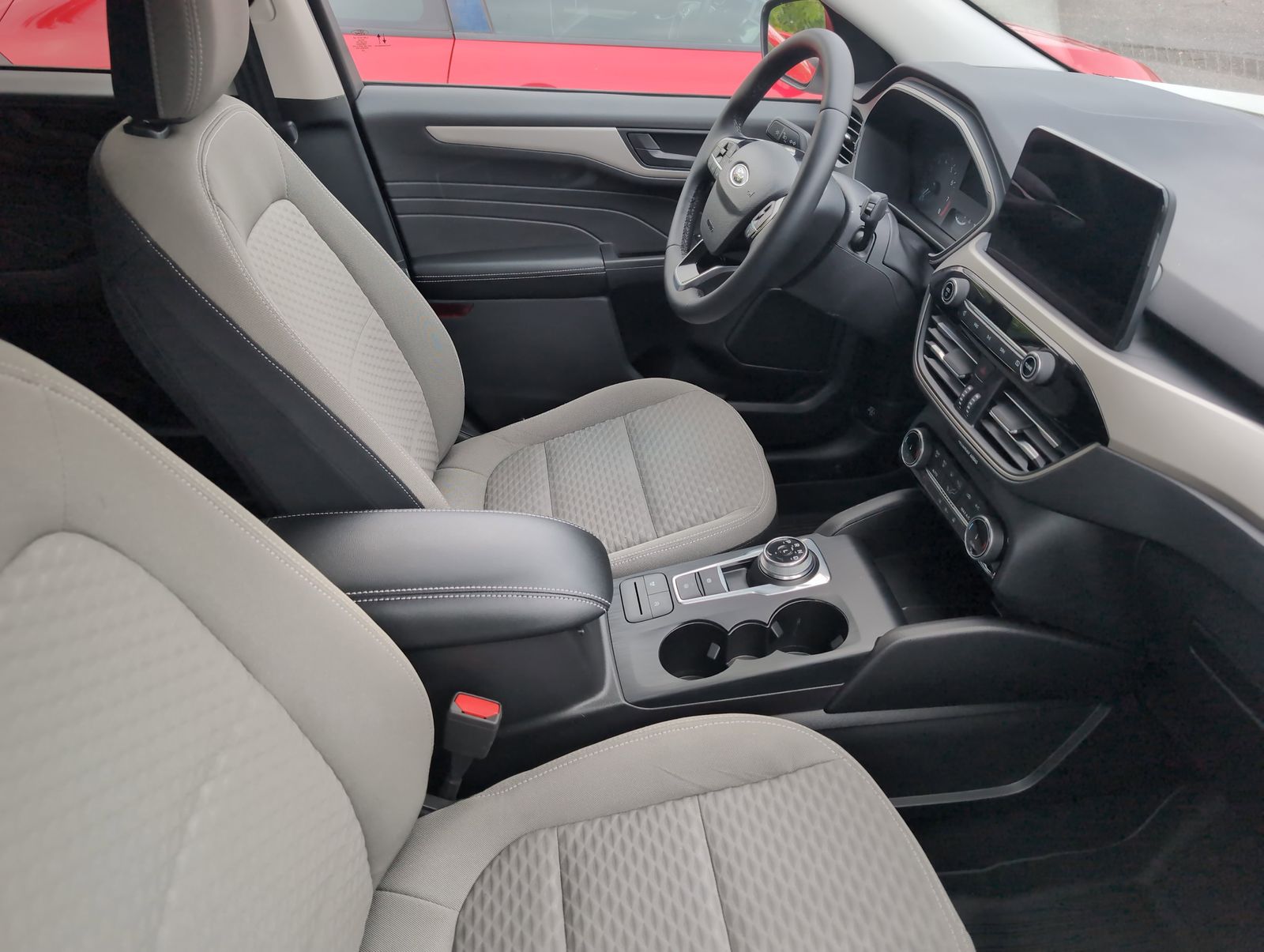 2022 Ford Escape SE photo 3