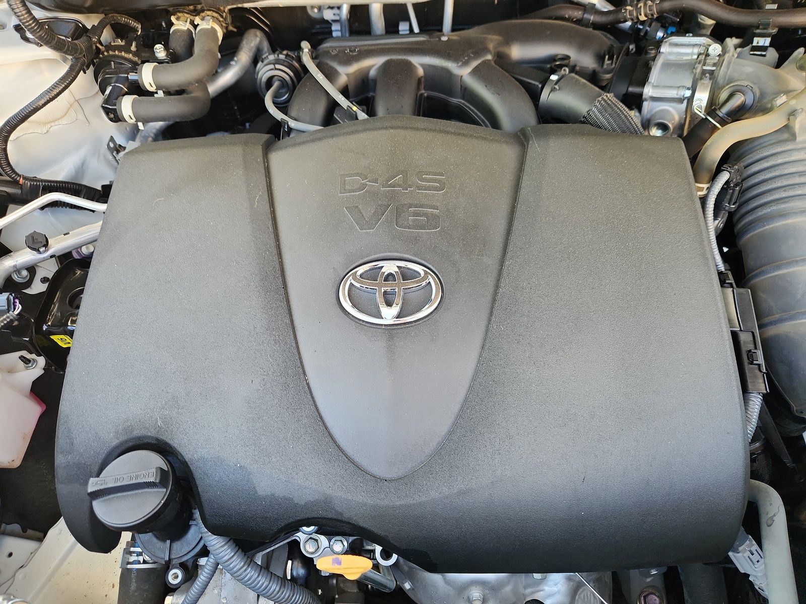2022 Toyota Highlander L - Photo 17
