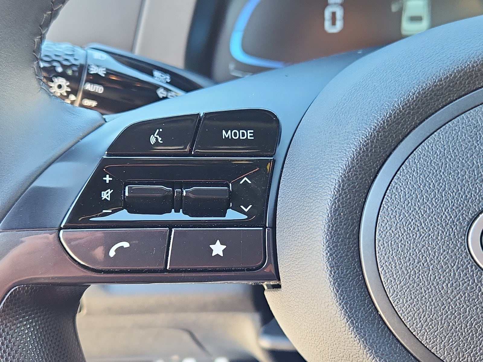 2025 Hyundai Elantra SEL - Photo 19
