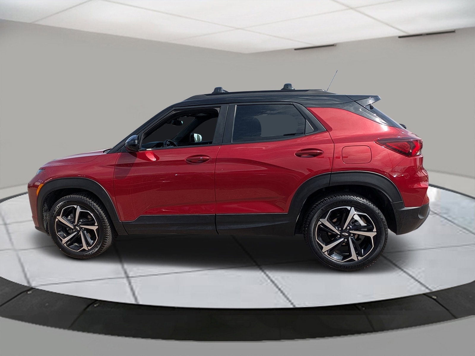 Used 2021 Chevrolet Trailblazer RS with VIN KL79MUSL7MB098932 for sale in Greeley, CO