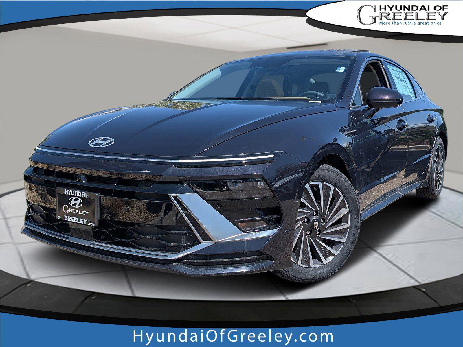 2025 Hyundai Sonata Hybrid Sedan 