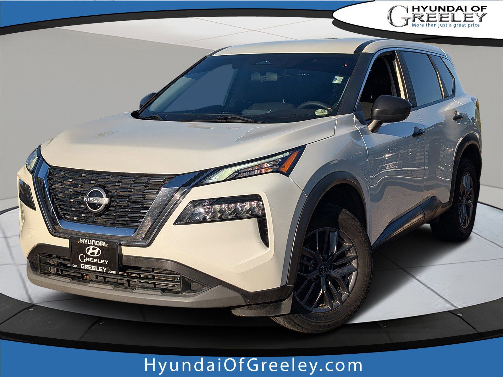 2023 Nissan Rogue S's photo