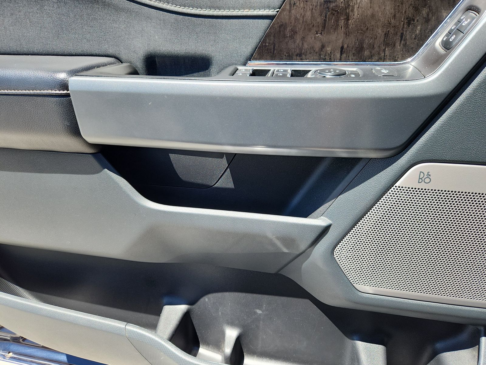 2021 Ford F-150 Lariat - Photo 9