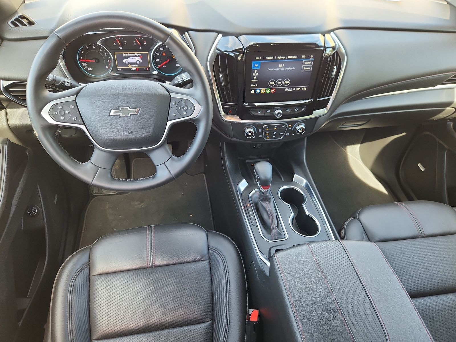 2023 Chevrolet Traverse RS - Photo 13