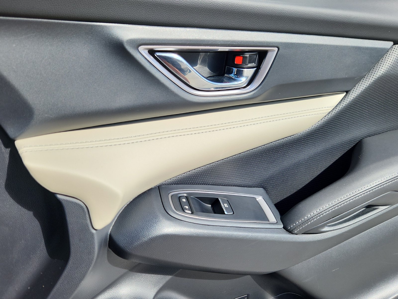2022 Subaru Ascent Limited - Photo 15
