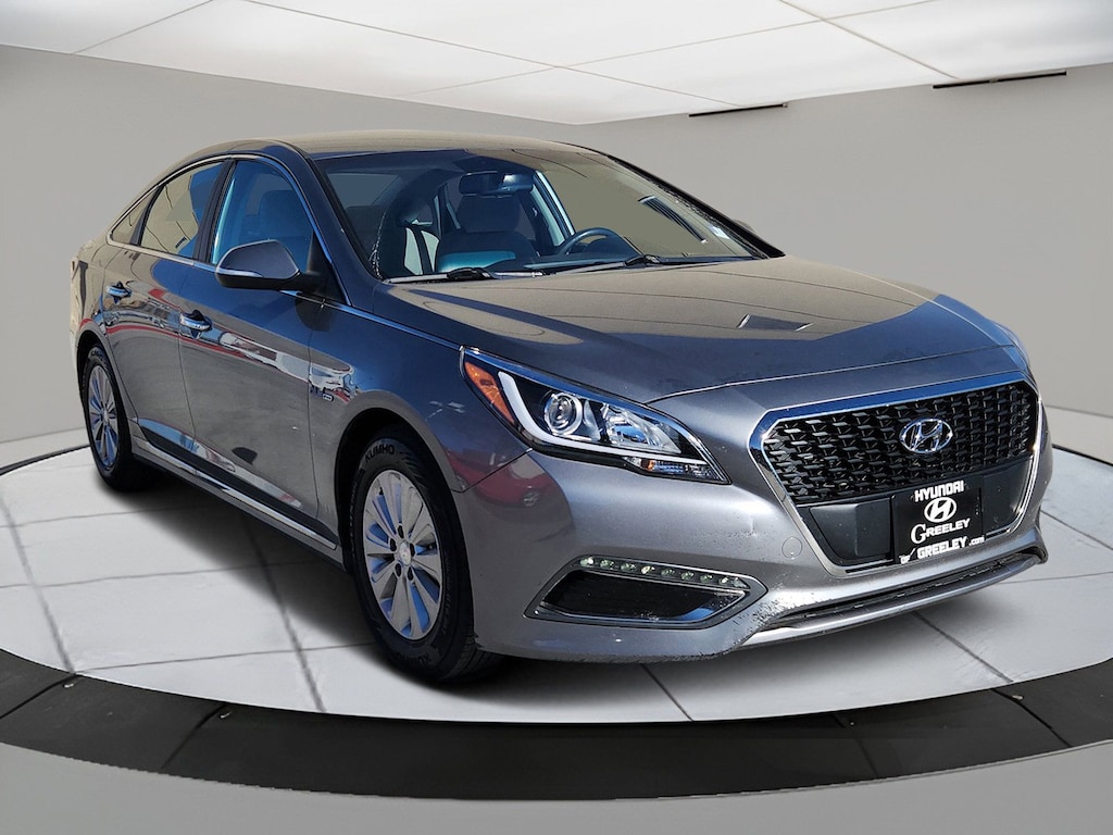 Used 2017 Hyundai Sonata Hybrid SE Sedan