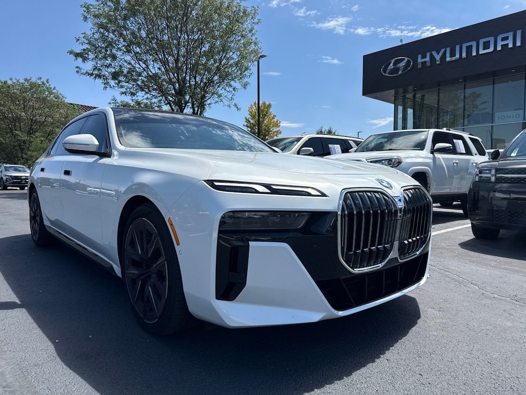 Used 2025 BMW 740i xDrive Sedan