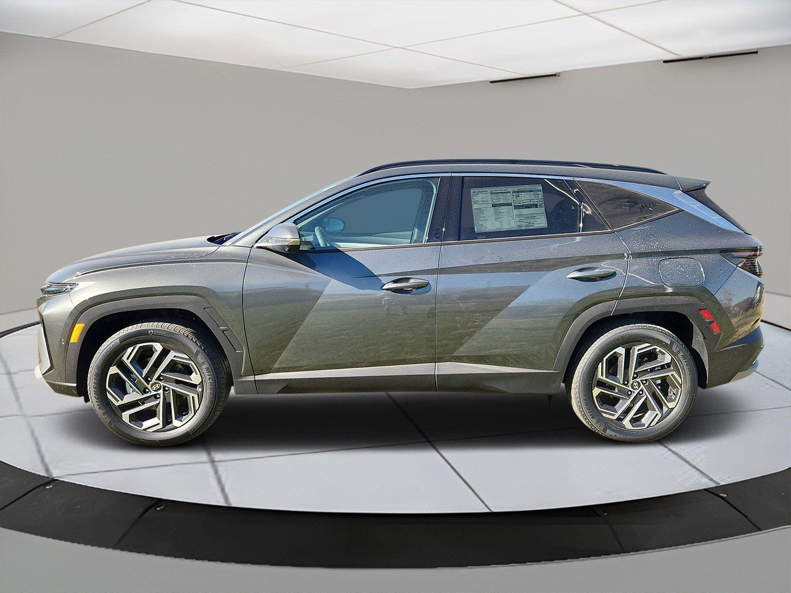 2026 Hyundai Tucson Hybrid Limited photo 2