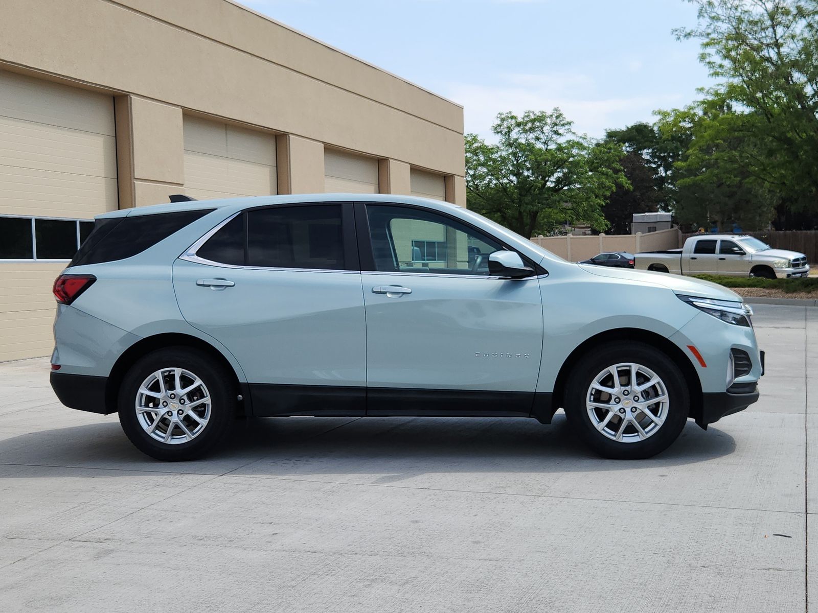 2022 Chevrolet Equinox LT - Photo 6