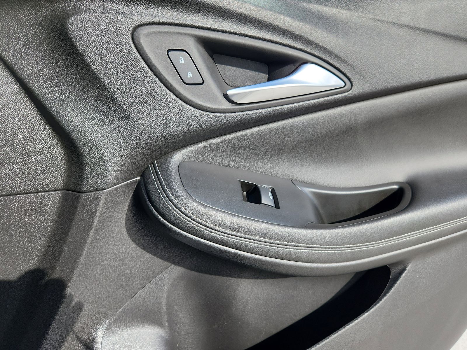 2025 Buick Encore GX Preferred - Photo 16