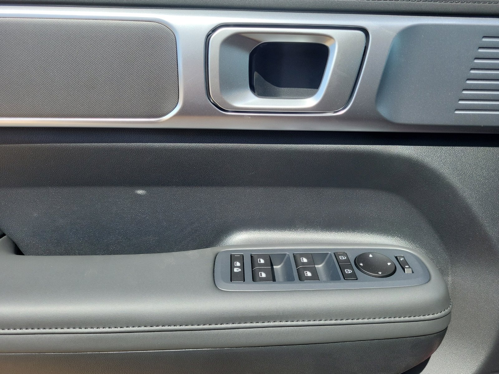 2026 Hyundai Santa Fe SEL - Photo 14