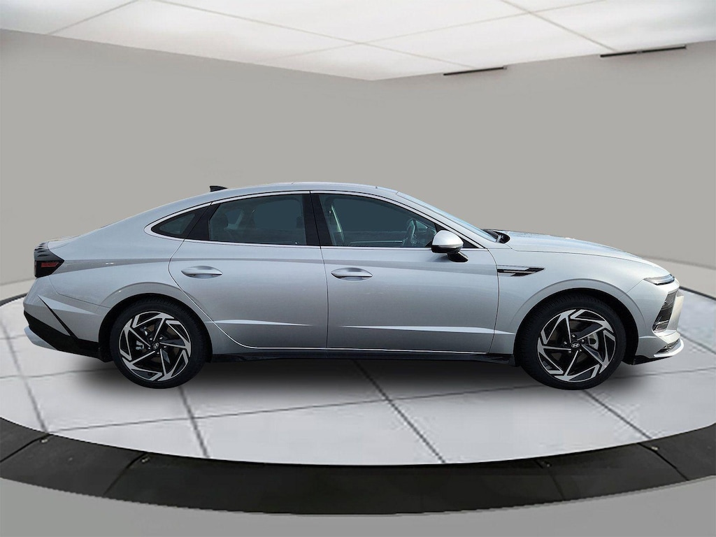 New 2025 Hyundai Sonata SEL Convenience Sedan