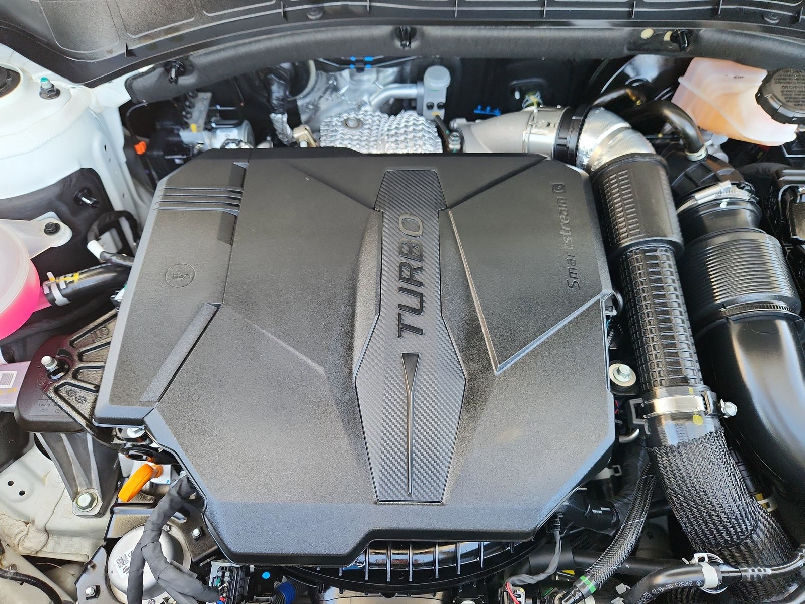 2025 Hyundai Santa Fe SE - Photo 16
