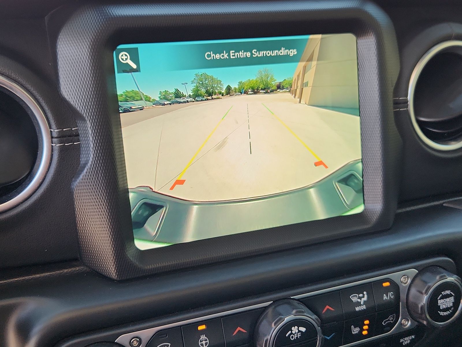 2022 Jeep Gladiator Overland - Photo 24