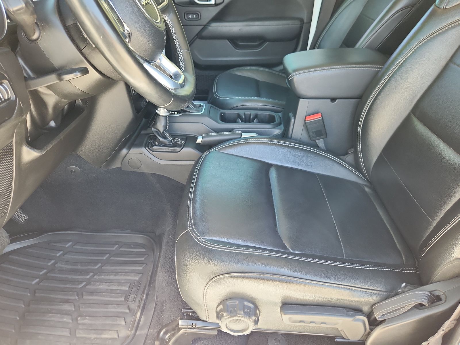 2022 Jeep Gladiator Overland - Photo 10