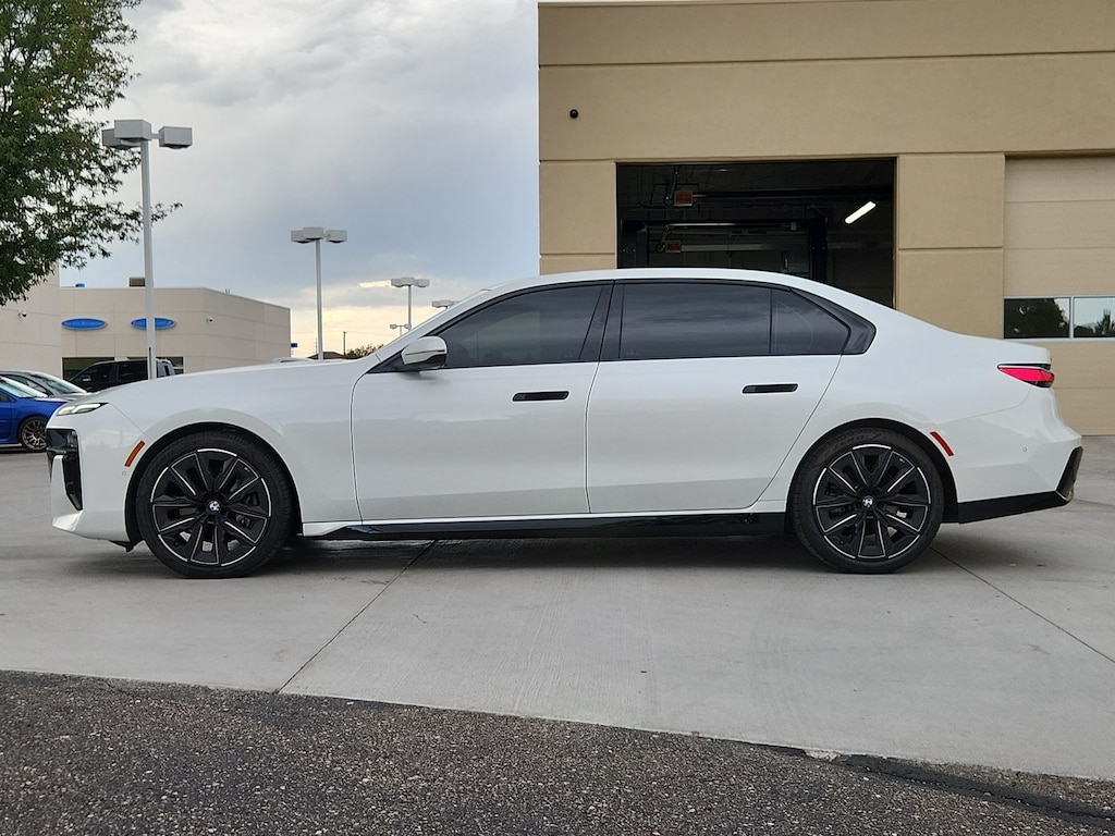 Used 2025 BMW 740i xDrive Sedan