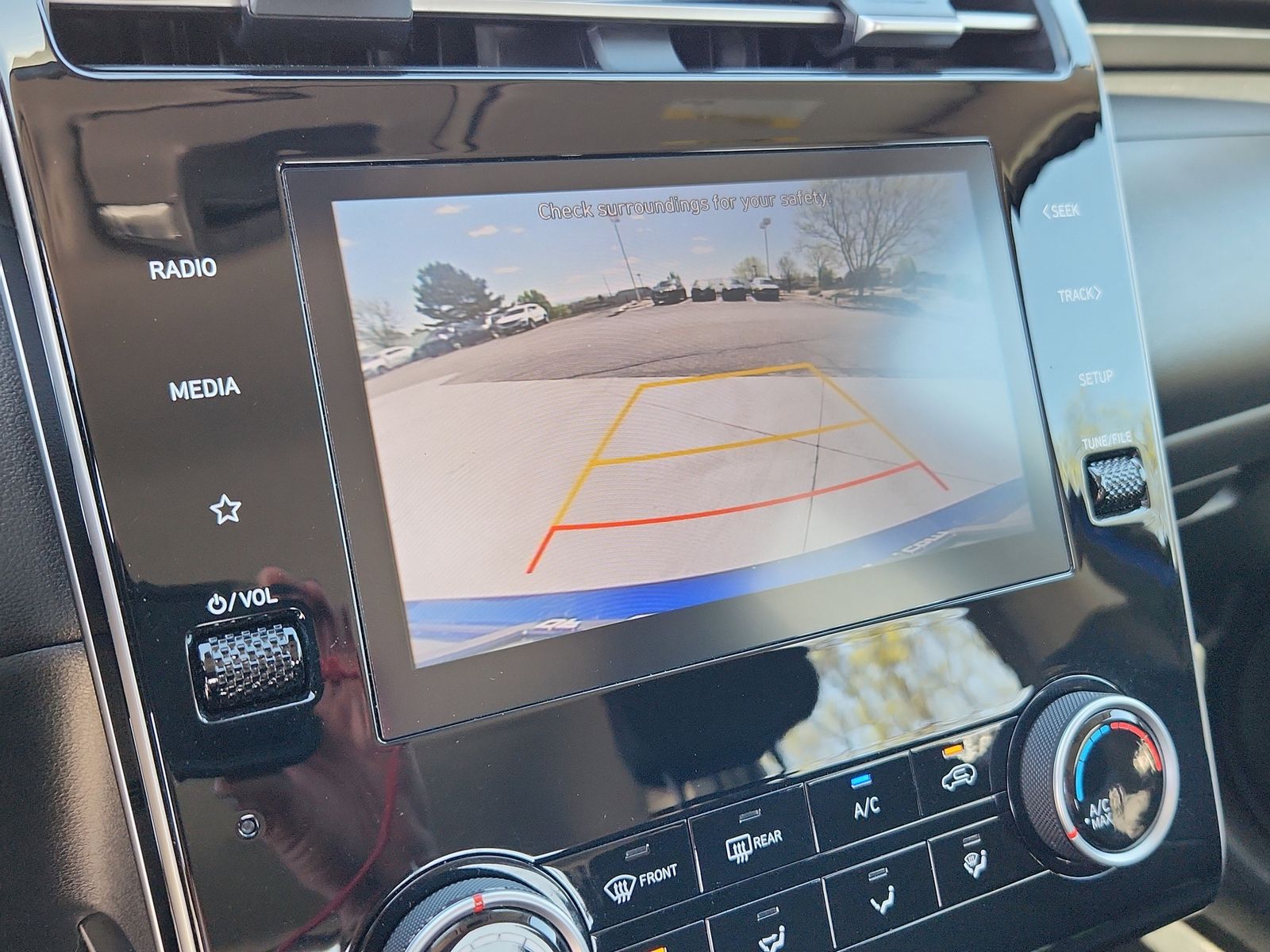 2023 Hyundai Tucson SE - Photo 23
