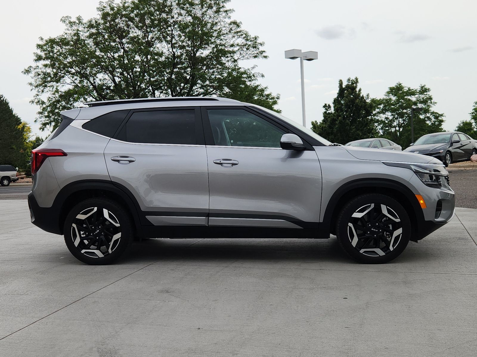 2024 Kia Seltos SX - Photo 6
