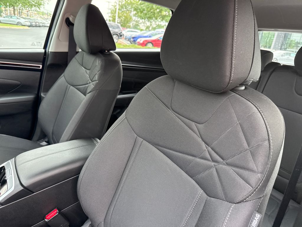 2024 Hyundai Tucson SE - Photo 12