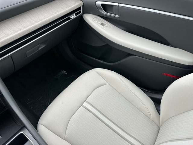 2025 Hyundai Sonata Hybrid SEL - Photo 20