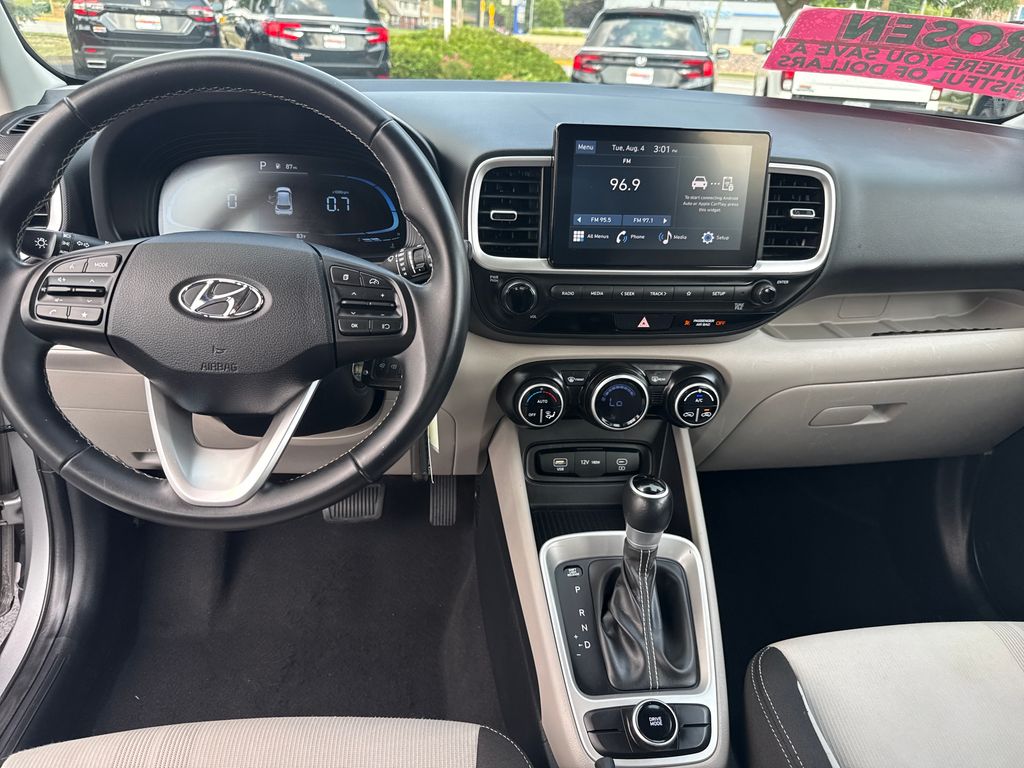 2023 Hyundai Venue SEL - Photo 23