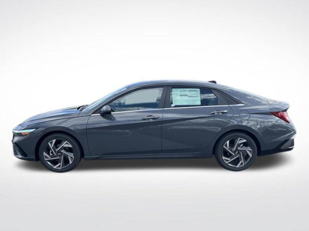 New 2026 Hyundai Elantra Limited Sedan