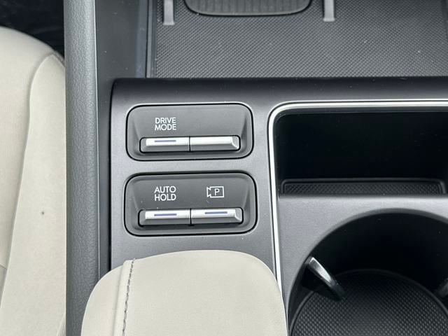 2025 Hyundai Sonata Hybrid SEL - Photo 18