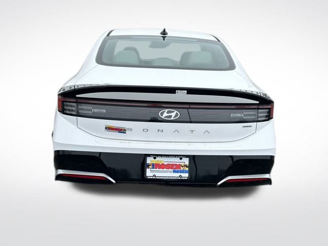 2025 Hyundai Sonata Hybrid SEL photo 3
