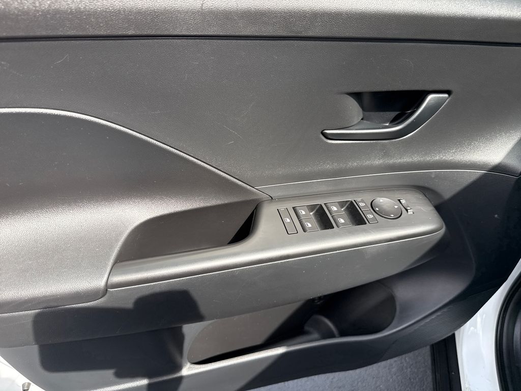 2026 Hyundai Kona SEL Sport - Photo 9